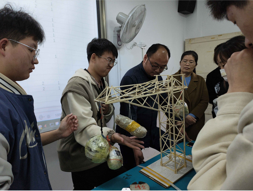 湖北工程学院新技术学院第五届结构模型设计大赛圆满落幕-城市建设系